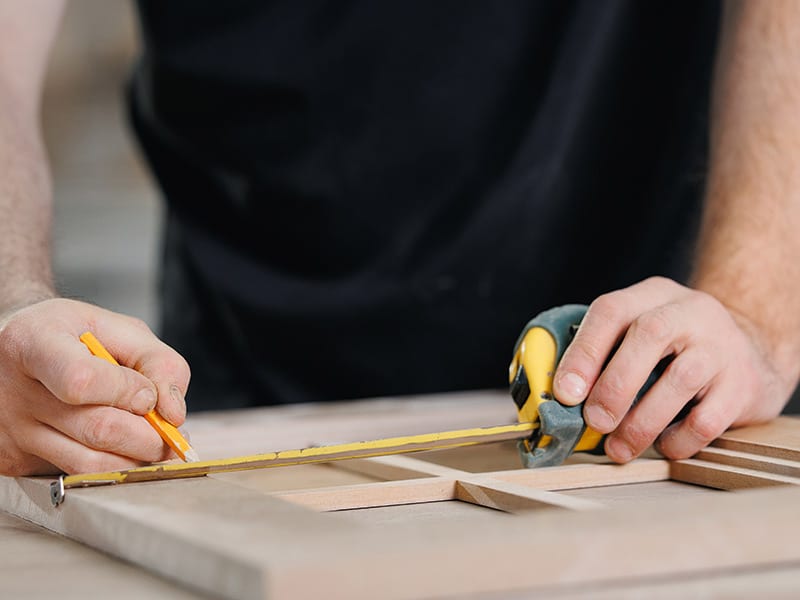 servizio-montaggio-mobili-con-modifiche-e-adattamenti-in-loco